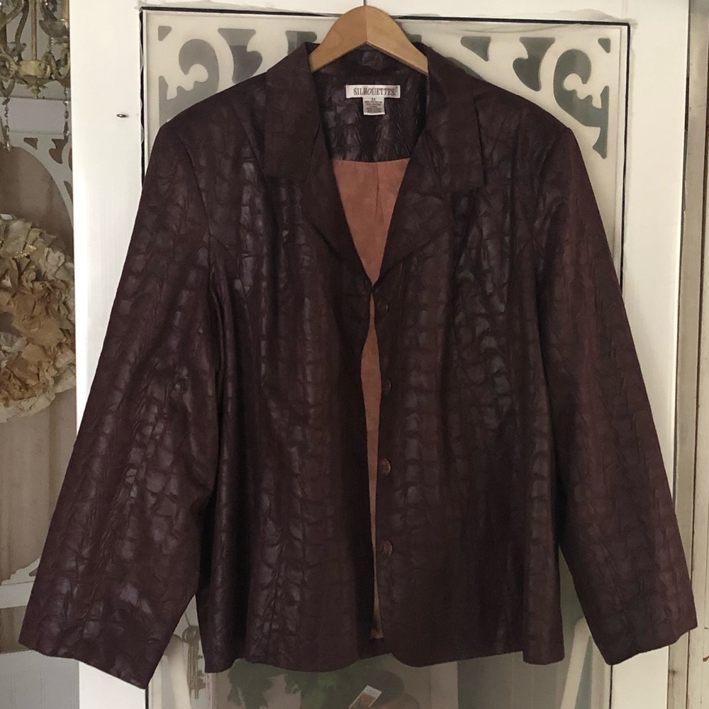 Silouhettes Burgundy faux crocodile blazer sz 22